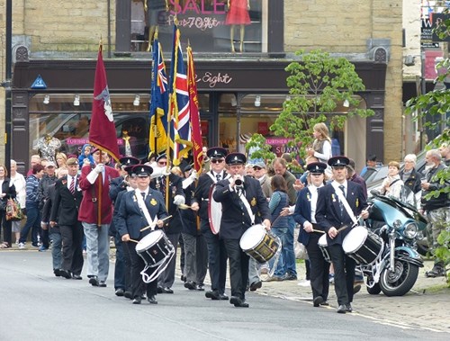 parade marching